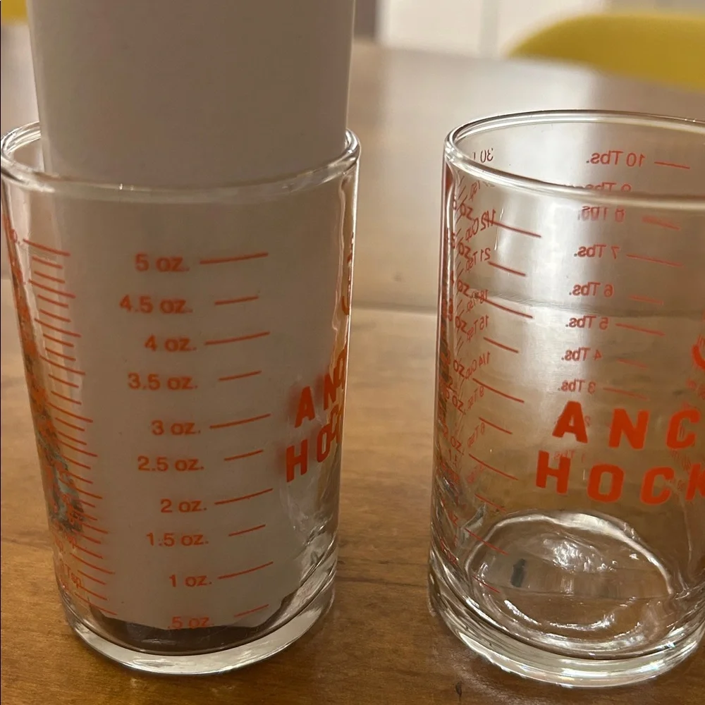 Anchor Hocking Measuring Glasses, Set of 2